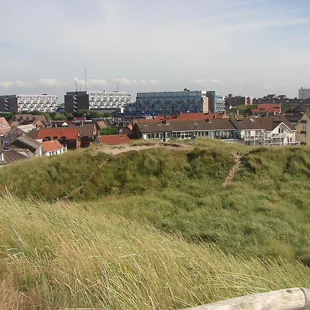 De Weg Naar Het Strand إغموند آن زي