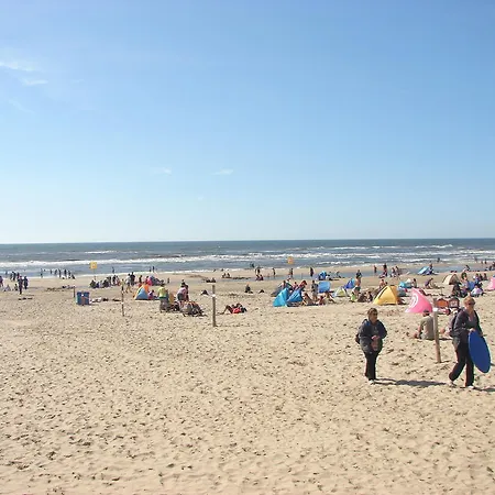 De Weg Naar Het Strand إغموند آن زي