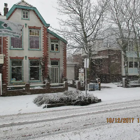 Bed & Breakfast De Weg Naar Het Strand 3*